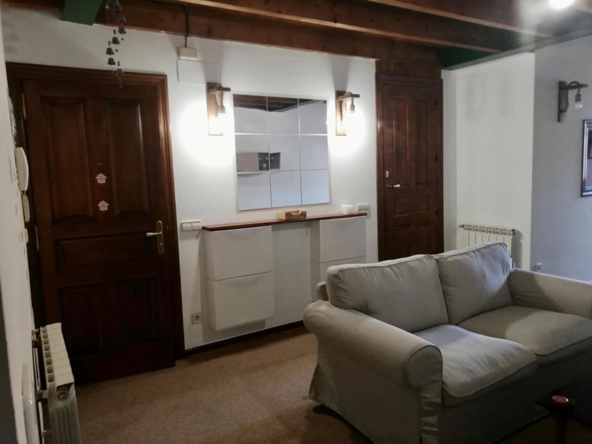 אינפייסטו Apartamento El Remiendu Pegau מראה חיצוני תמונה