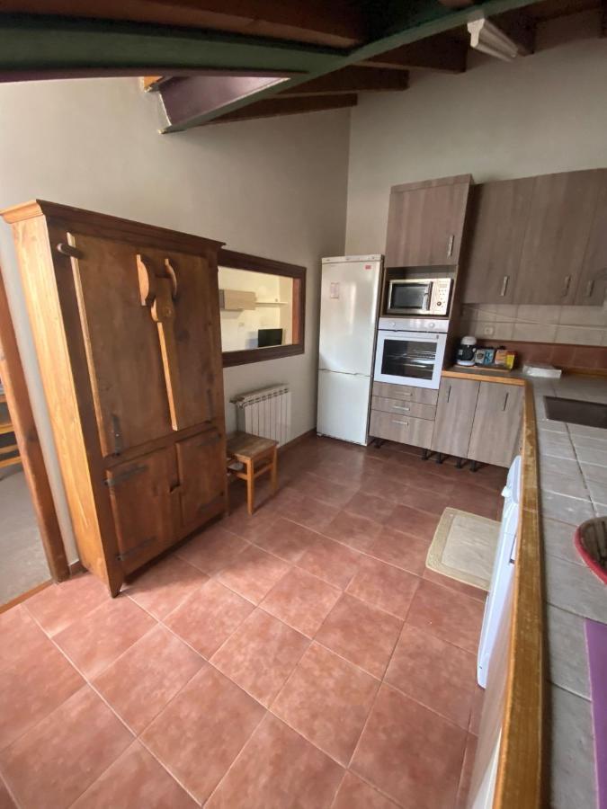 אינפייסטו Apartamento El Remiendu Pegau מראה חיצוני תמונה