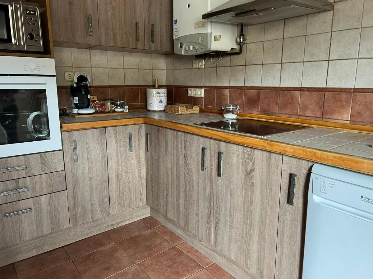 אינפייסטו Apartamento El Remiendu Pegau מראה חיצוני תמונה